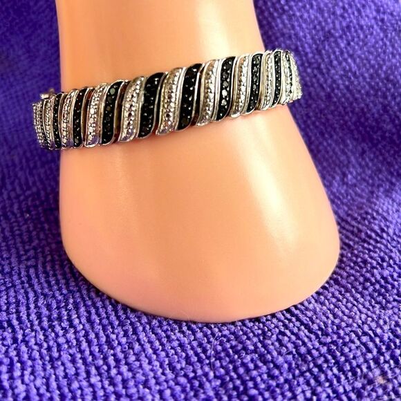 Gorgeous OTC Platinum Over Sterling Silver Bracelet - Picture 1 of 7